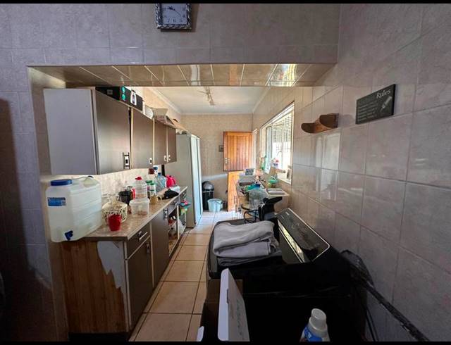 3 BEDROOM HOUSE FOR SALE IN PRIMROSE EAST